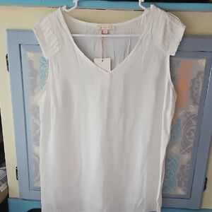 NWT Skies Are Blue Cream Sleeveless Blouse